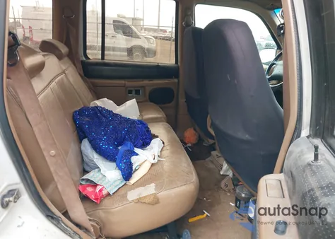 1996 Ford Explorer from USA, damaged, VIN 1FMDU34X0TUA75269